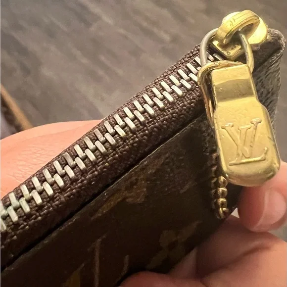 Authentic Louis Vuitton Coin Purse - Picture 3 of 5